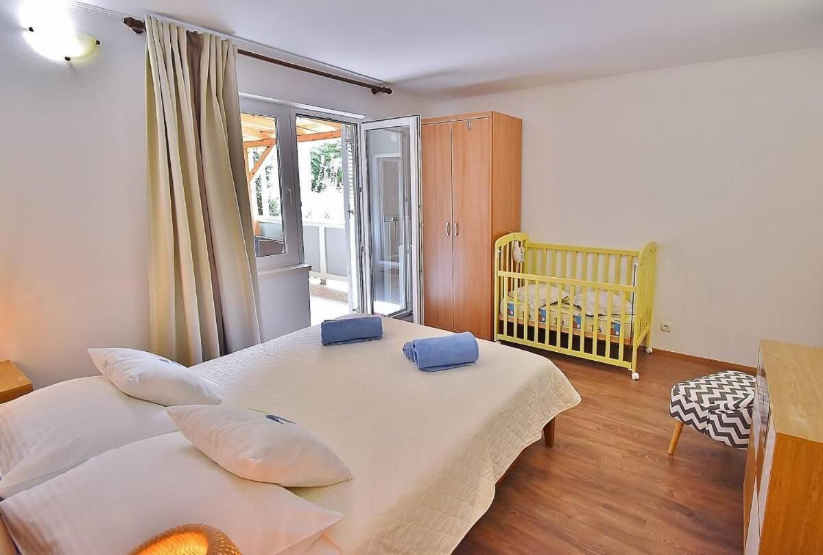 Apartments Ruzica Banjol Zewnętrze zdjęcie