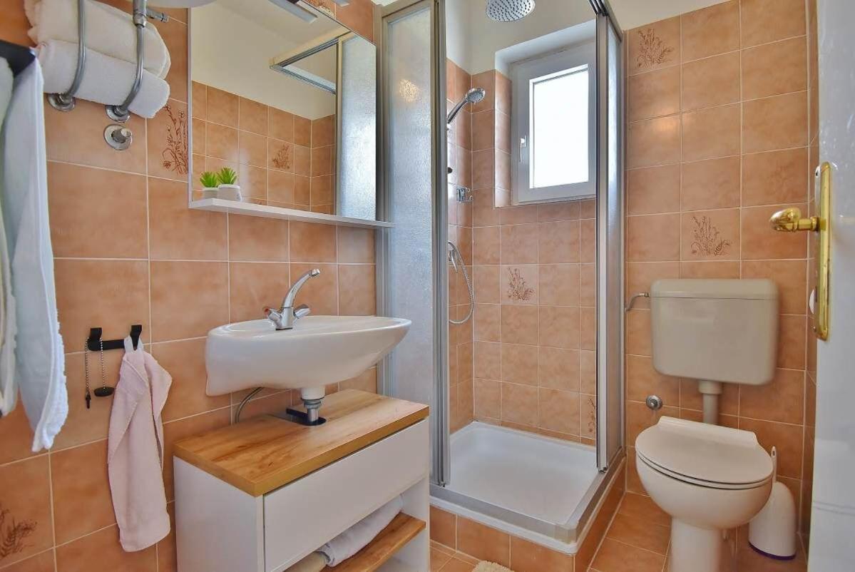 Apartments Ruzica Banjol Zewnętrze zdjęcie